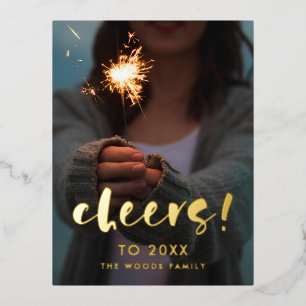 Modern script Hoera voor nieuwjaarsfoto 2026 Folie Feestdagen Briefkaart