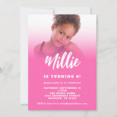 Modern Script Hot Roze Foto 6e Verjaardagsfeestje  Kaart (Voorkant)