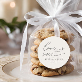 Modern script liefde is een lieve bruiloft ronde sticker