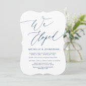 Modern script, marineblauw, trouw elopement kaart (Staand voorkant)