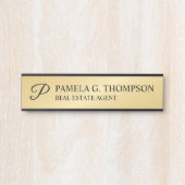 Modern Script Monogram Black en Gold Deurbordje (Voorkant)