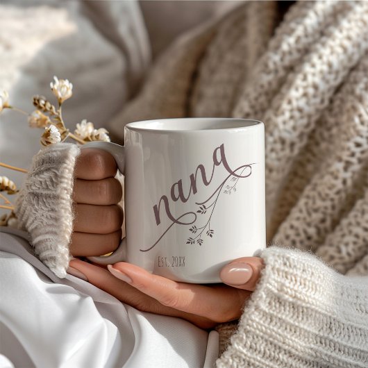 Modern script nana jaar gevestigd koffiemok