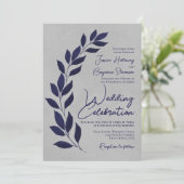 Modern Script Navy Blue Leaves op Grey Wedding Kaart (Staand voorkant)