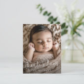 Modern script nieuwe baby dank u foto aankondiging (Staand voorkant)