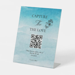 Modern Script Ocean Blue Capture The Love QR-code Reclamebord Met Voetstuk