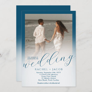 Modern Script Ocean Blue Ombre Foto Bruiloft Kaart