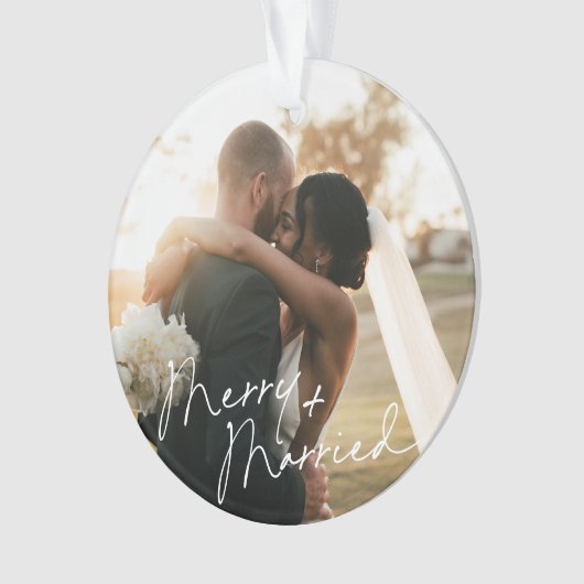 Modern Script Pas getrouwd eerste kerst Ornament (voorkant)