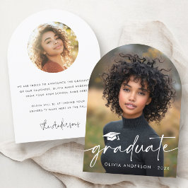 Modern script pet foto afstuderen aankondiging