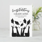 Modern Script Pet Toss White Graduation Party Kaart (Staand voorkant)