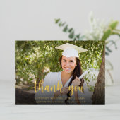 Modern Script Photo Afstuderen - Hartelijk dank Folie Uitnodiging (Staand Voorkant)