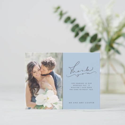 Modern Script Photo Blue Wedding Bedankt Briefkaart (Staand voorkant)