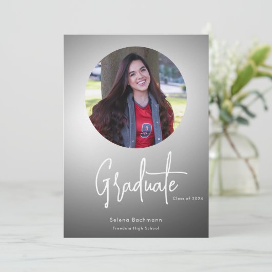 Modern Script Photo Circle Afstuderen Kaart (Staand voorkant)