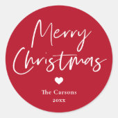 Modern Script Red Christmas Kaart Envelope Ronde Sticker (Voorkant)