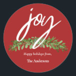 Modern Script Red Christmas Ronde Sticker<br><div class="desc">Aangepaste tekst met dit chique Joy Modern Script-Kerst sticker. Afmetingen: 1, 5 inch/20 per vel Ook verkrijgbaar in 3 inch/6 per vel Gedrukt op wit zuurvrij papier Levendig full-color,  full-bleed bedrukking Krasbestendig voorkant,  gemakkelijk schil-and-stick achterkant Verkrijgbaar in een matte of glanzende afwerking</div>