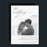 Modern Script Romantic Photo Wedding Kaart<br><div class="desc">Deze moderne uitnodiging van de fotobruiloft kenmerkt uw foto in zwart-wit in paren met een elegant romantisch manuscript.</div>
