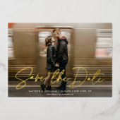 Modern Script SAVE THE DATE Foto ECHT Folie Uitnodiging (Voorkant)