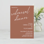 Modern Script Simple Rehearsal Dinner Terracotta Kaart (Staand voorkant)