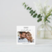 Modern Script Trendy Typography Photographer Vierkante Visitekaartje (Staand voorkant)