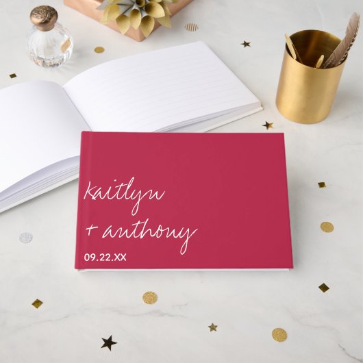 Modern Script Viva Magenta minimalistisch huwelijk Gastenboek (Voorkant open)
