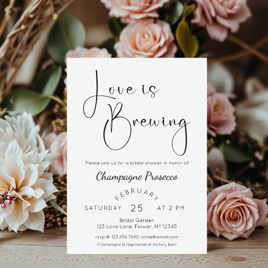 Modern Script Vrijgezellenfeest Love is Brewing Kaart