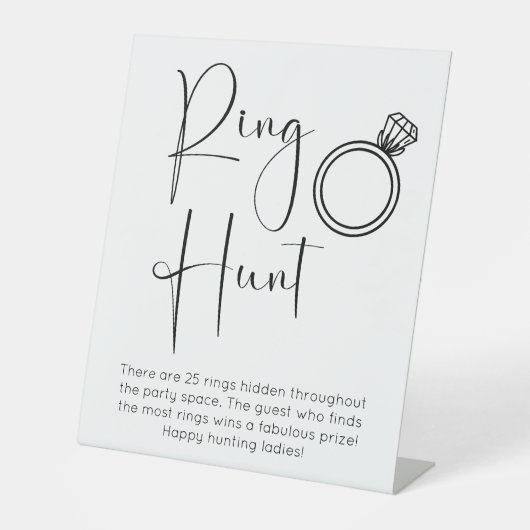 Modern Script Vrijgezellenfeest Ring Hunt Reclamebord Met Voetstuk (Voorkant)