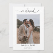 Modern script We Eloped Foto Bruiloft Receptie Kaart (Achterkant)