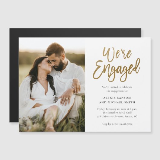 Modern script We zijn een partij voor fotoservice Magnetische Uitnodiging (Voorkant / Achterkant)