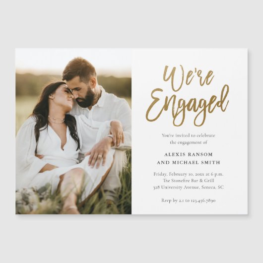 Modern script We zijn een partij voor fotoservice Magnetische Uitnodiging (Voorkant)