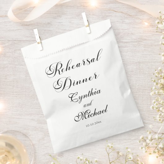 Modern Script Wedding Rehearsal Dinner Bedankzakje (Geknipt)