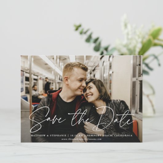 Modern Script Wedding Save the Date Photo Kaart (Staand voorkant)