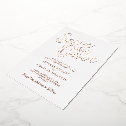 Modern Script Wedding Save the Date Roos Gold Folie Uitnodiging (Gedraaid)