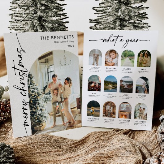 Modern Script What A Year Merry Christmas Photo Feestdagenkaart