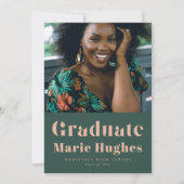 Modern Serif Blush Groen Afstudeerder Fotoaankondi Kaart (Voorkant)