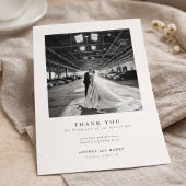 Modern Serif Typography Wedding Photo Bedankkaart