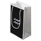 Modern Silver Aquarius Zodiac Sign on Snake Klein Cadeauzakje (Voorkant Gekanteld)