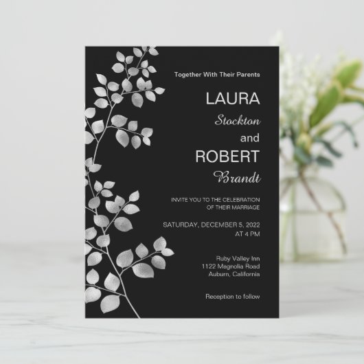 Modern Silver Floral Wedding Invitation Kaart (Staand voorkant)