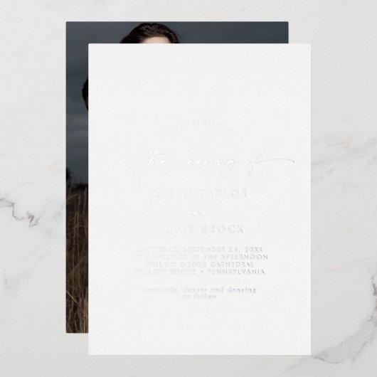Modern Silver Foil Script Photo Wedding Folie Uitnodiging (Voorkant / Achterkant)