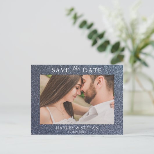 Modern Silver Glitter Wedding Save the Date Photo Uitnodiging Briefkaart (Staand voorkant)