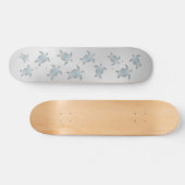 Modern Silver Zee Turtles Coastal Persoonlijk Skateboard (Horizontaal)