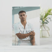 Modern Simple Black Photo Afstuderen aangekondigd Kaart (Staand voorkant)