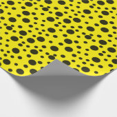 Modern Simple Black polka dot yellow pattern Cadeaupapier (Hoek)