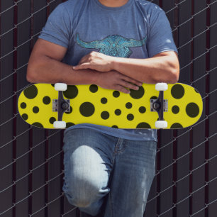 Modern Simple Black polka dot yellow pattern Persoonlijk Skateboard