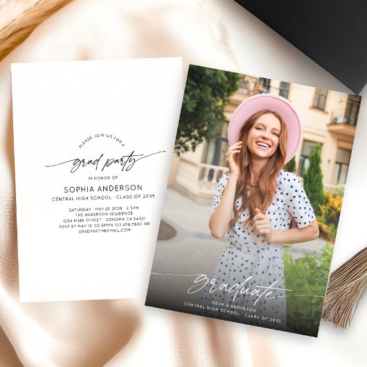 Modern Simple Grad Party Calligraphy Script Photo Kaart