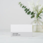 Modern simple minimalist white gray professional visitekaartje (Staand voorkant)