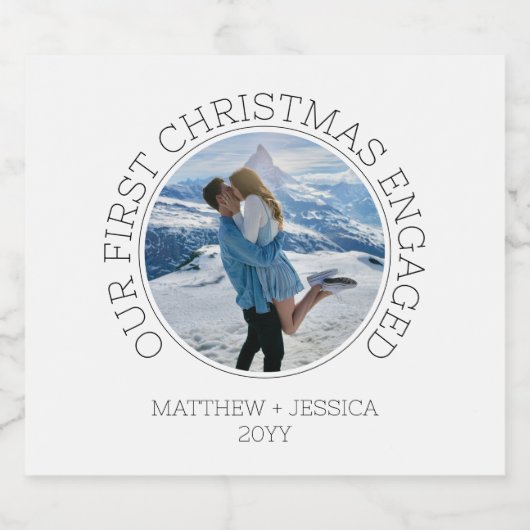 Modern SImple Photo Our First Christmas Engaged Sparkling Wijnetiket (Enkel label)