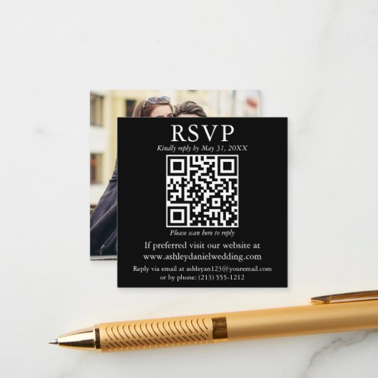 Modern Simple QR Photo Weduwing Black RSVP Informatiekaartje (Voorkant / Achterkant in situ)