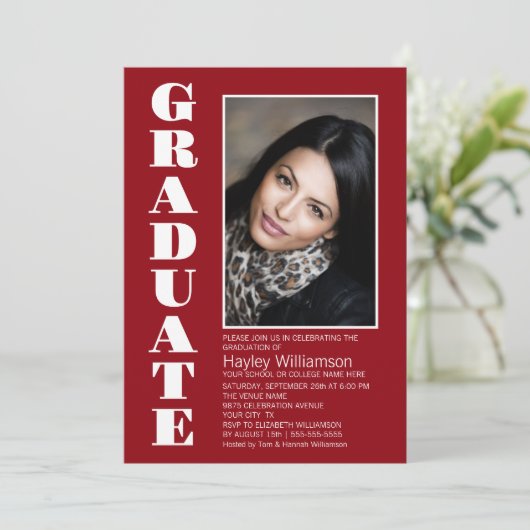 Modern Simple Red Photo Graduation Party Kaart (Staand voorkant)