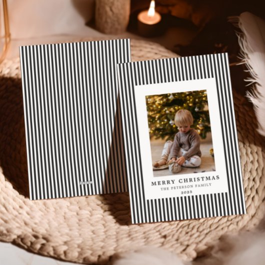 Modern Slate Grey Pinstripe Kerstmis Familie Foto Feestdagenkaart