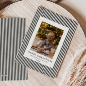 Modern Slate Grey Pinstripe Kerstmis Familie Foto Feestdagenkaart