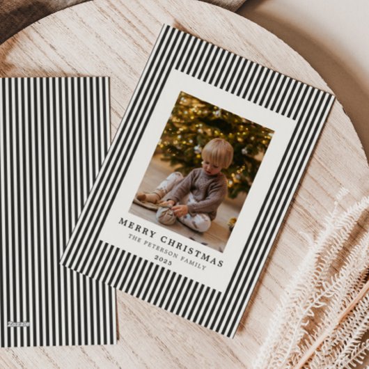 Modern Slate Grey Pinstripe Kerstmis Familie Foto Feestdagenkaart